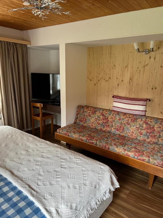 "Terrasse" Nessental Hotel Gadmen Екстериор снимка