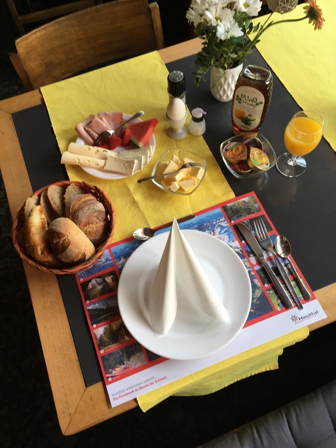 "Terrasse" Nessental Hotel Gadmen Екстериор снимка
