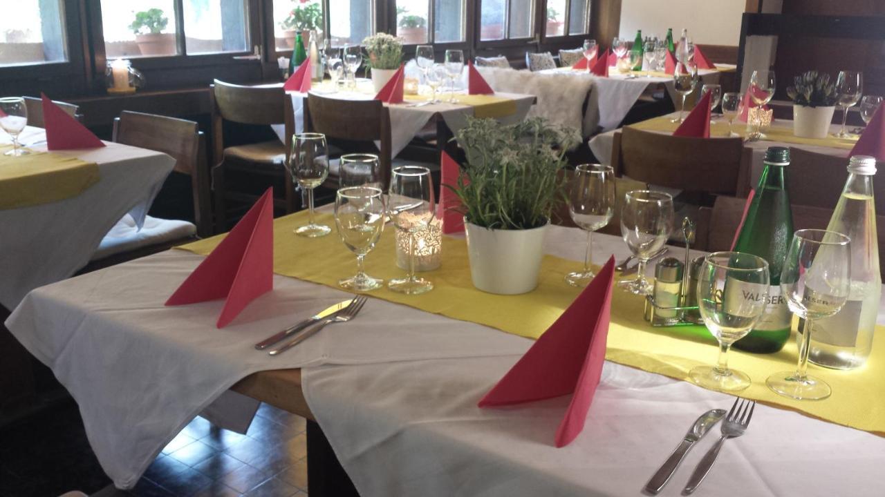 "Terrasse" Nessental Hotel Gadmen Екстериор снимка